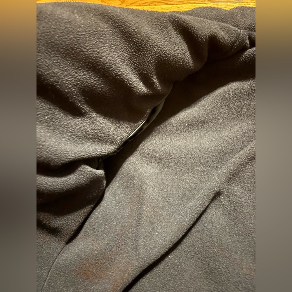 Old Navy Black Quilted Puffer Jacket - Picture 6 of 12